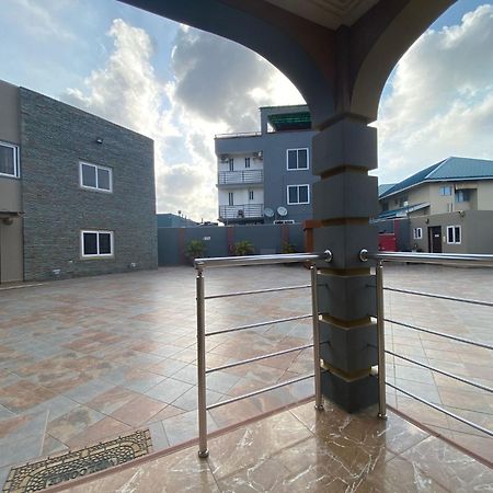 Bays Lodge, Accra Bagian luar foto