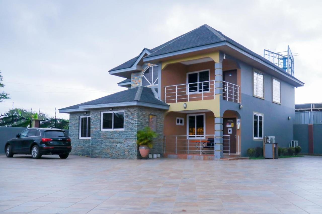 Bays Lodge, Accra Bagian luar foto