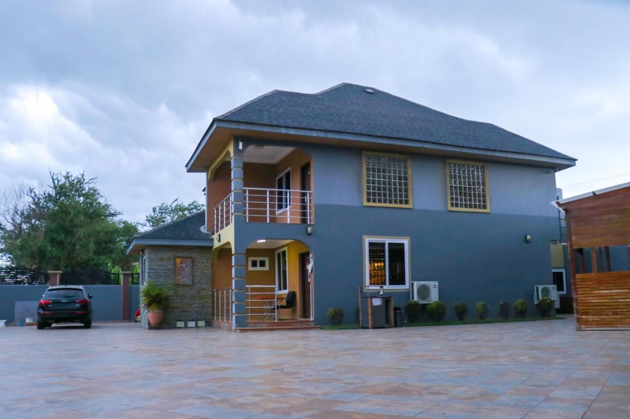 Bays Lodge, Accra Bagian luar foto