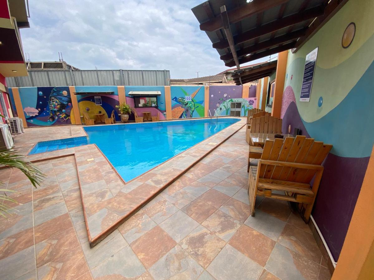 Bays Lodge, Accra Bagian luar foto