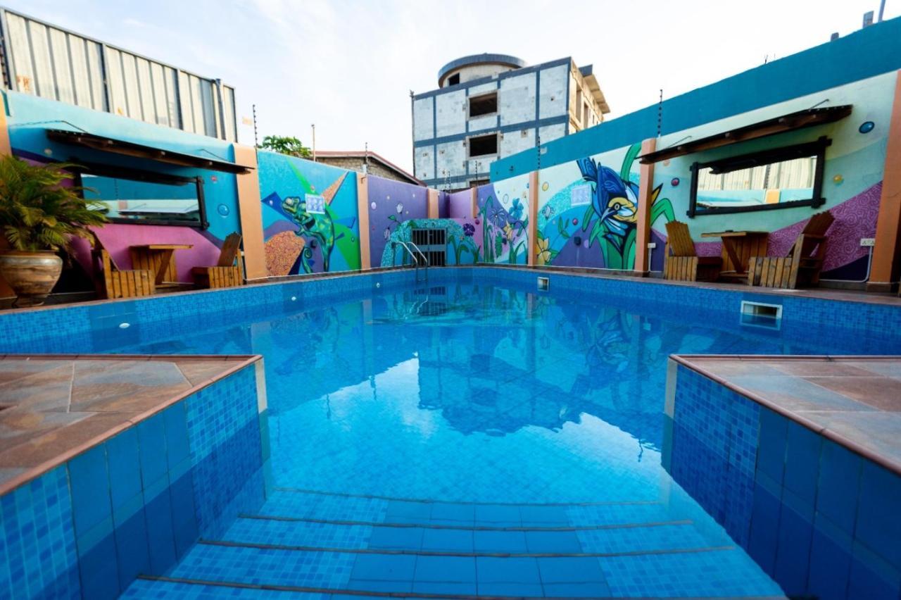 Bays Lodge, Accra Bagian luar foto